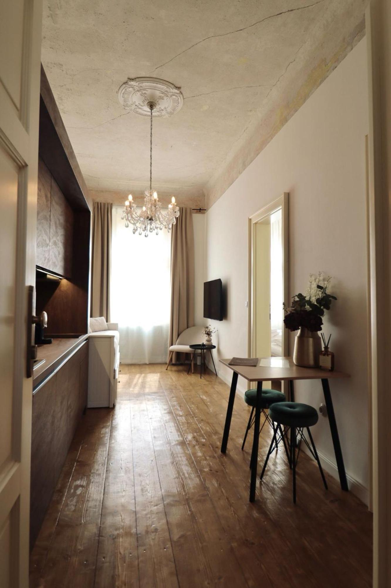 Apartma Hilda 1905 卡罗维发利 外观 照片
